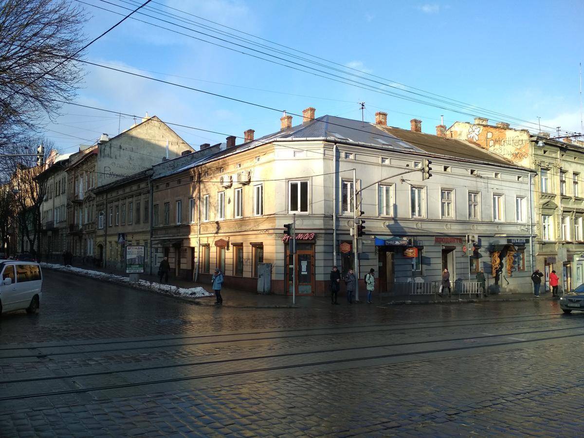 4 Bedrooms Apartment In The Old City Lviv Exteriör bild